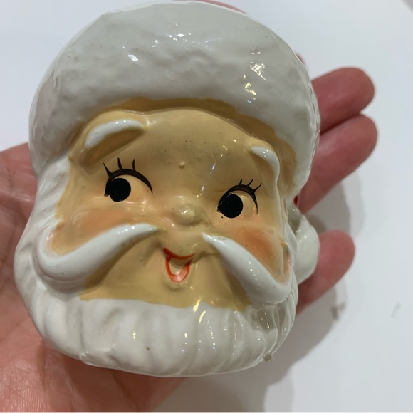 Vintage 1980’s Mr & Mrs. Claus salt & Pepper shakers . Great condition - Picture 2 of 8